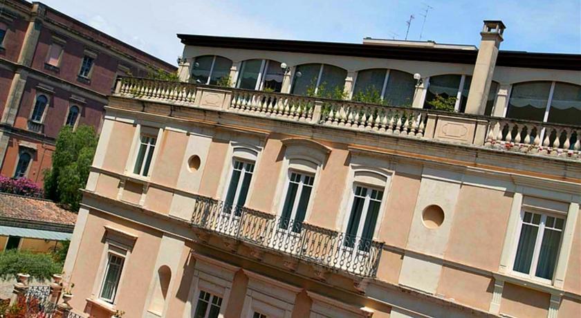 Una Hotels One Catania-Fontanarossai nemzetközi repülőtér Kültér fotó
